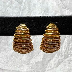 Vintage Gold-tone Leaver Back Cuff Earrings